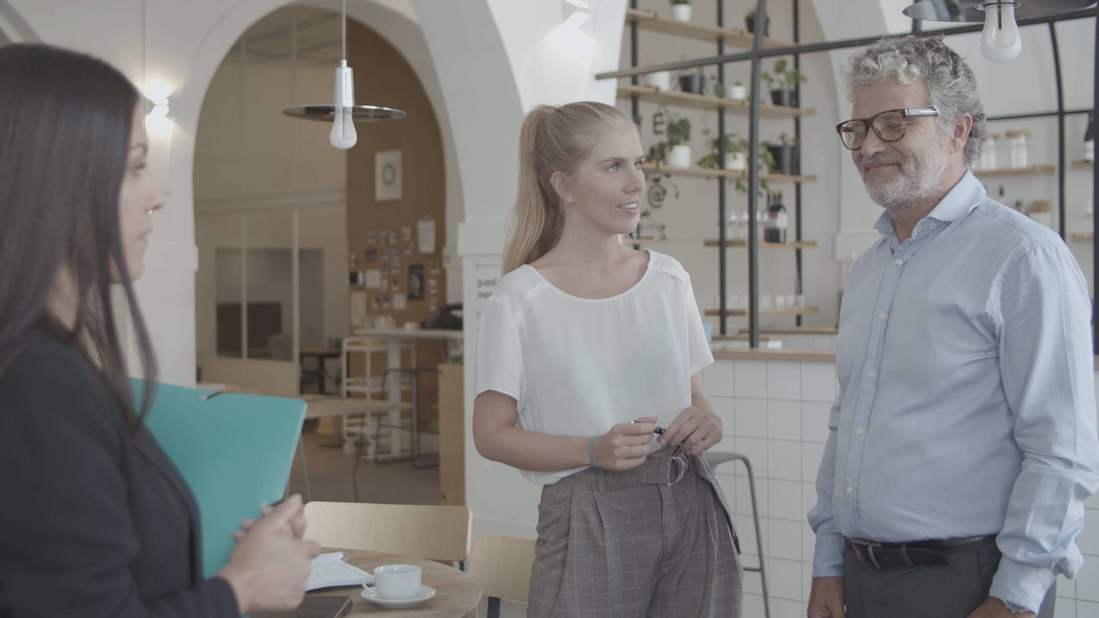 Charger la vidéo : Nous analysons ensemble vos besoins !